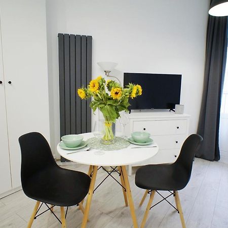 Modern Apartment In The City Center Katowice Exterior foto